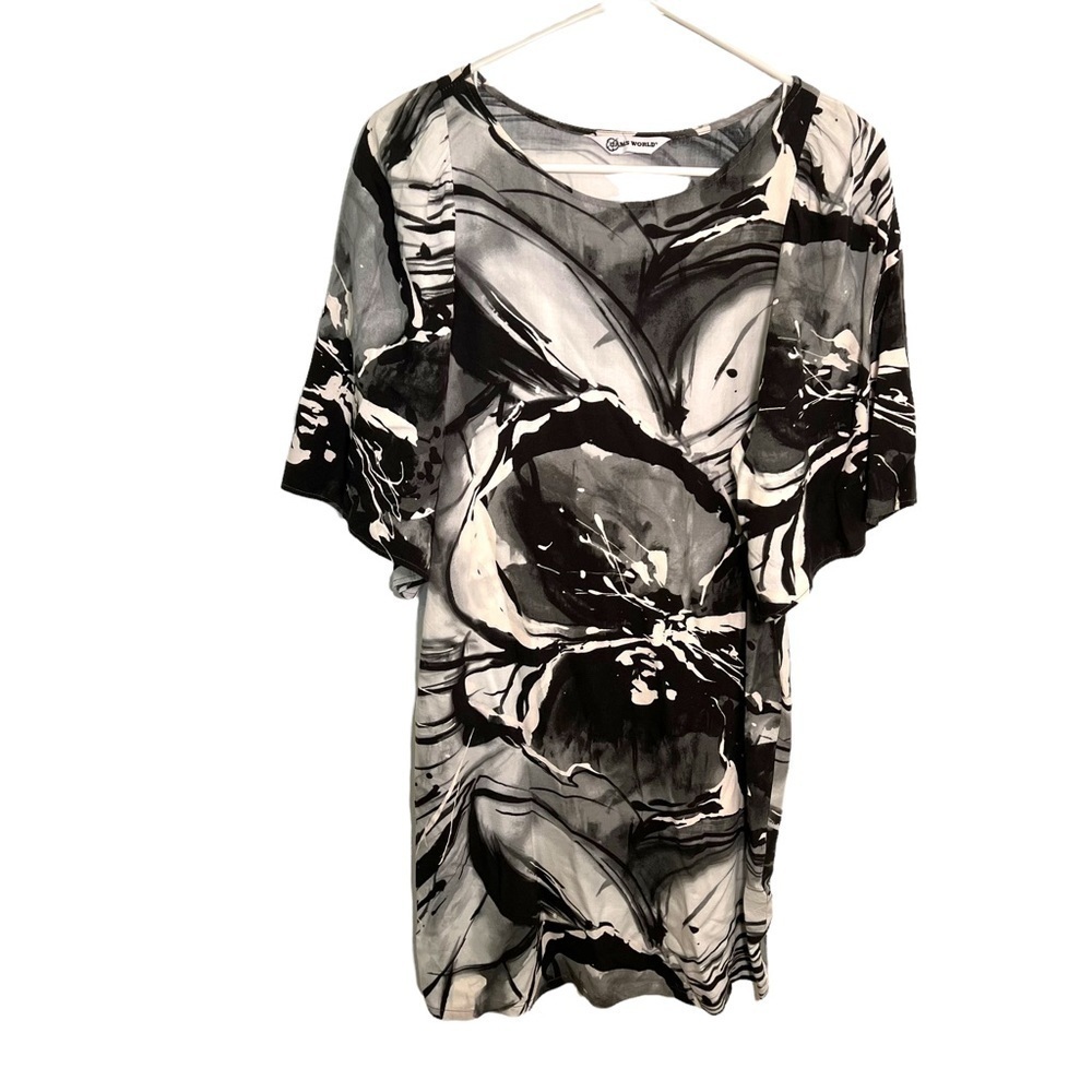 Jams World Women's‎ Size XS Short Sleeve Dress White Black Gray Floral Flutter